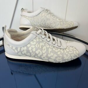 Taryn Rose lace-up leather sneakers-white leopard print-size 7-stand out!! 🤍🐆